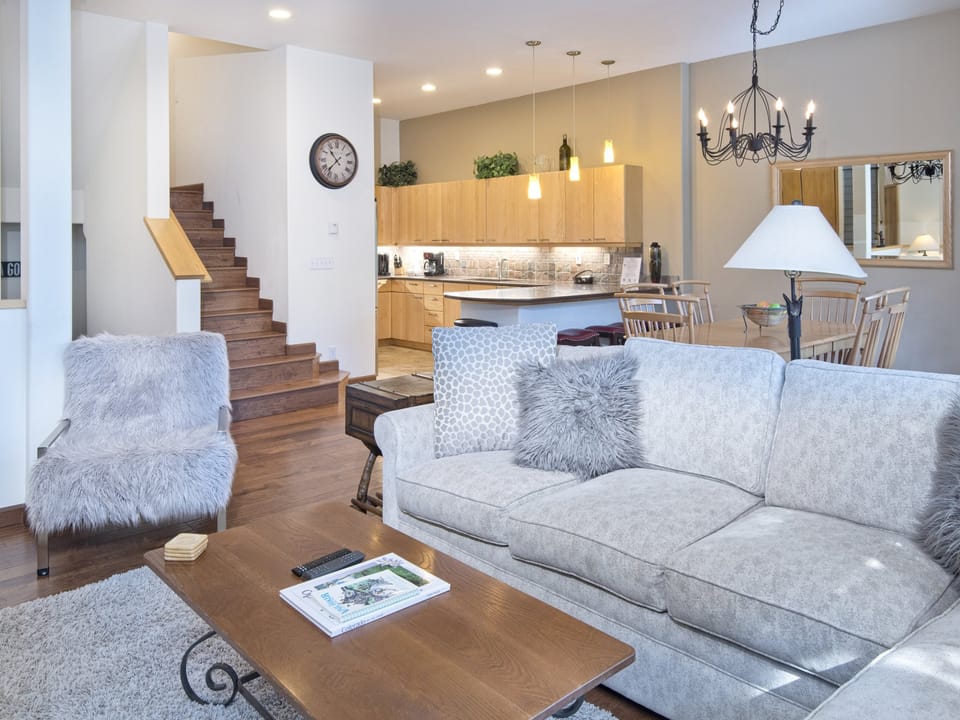 1230-LionsRdgLoop-2D_35