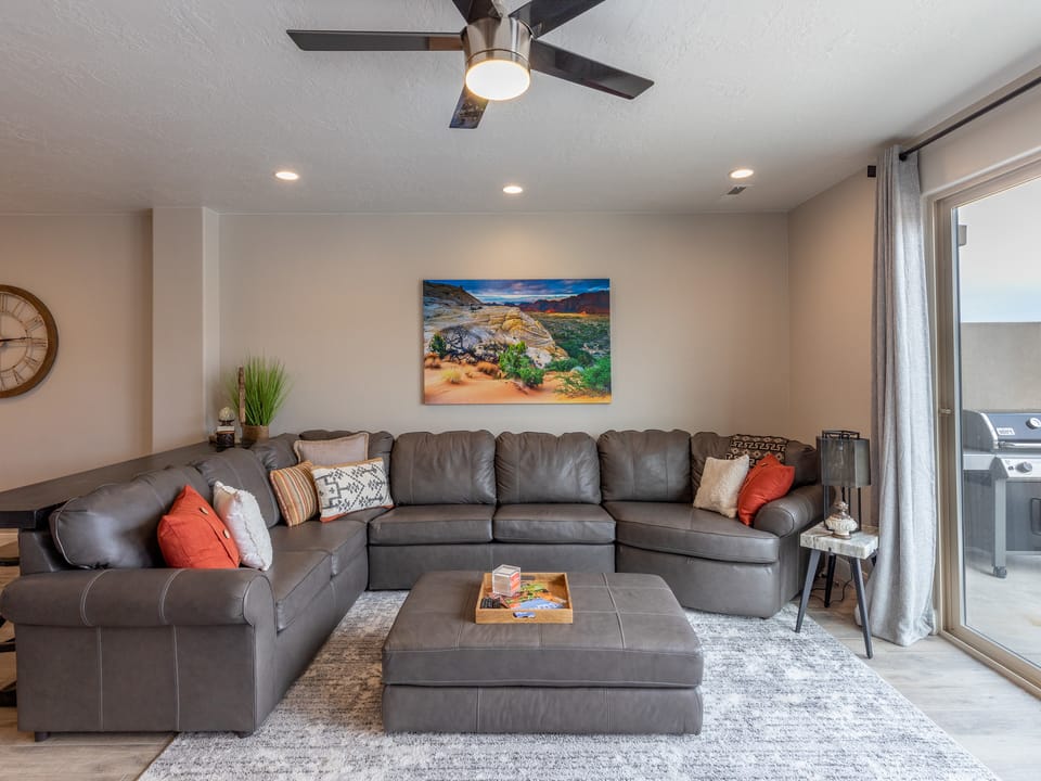 Grand View Getaway Villa in St George