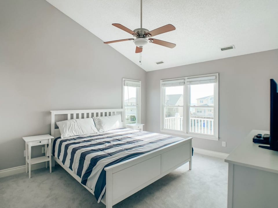 King Bedroom Upper Level