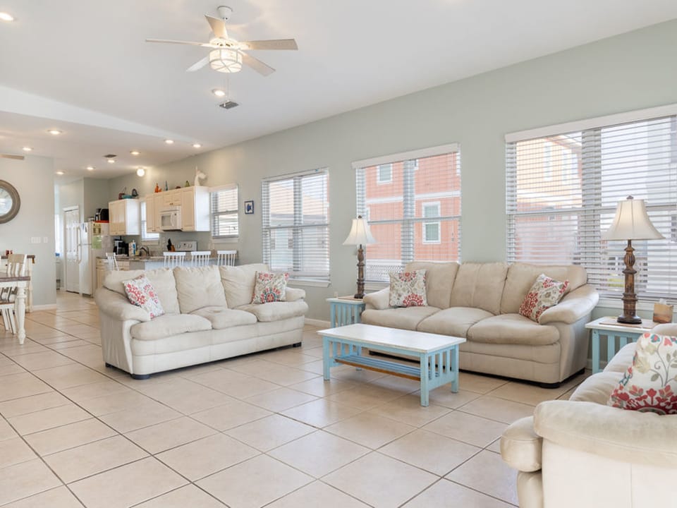 The open concept design of this great property ensures you can spend quality time together during your stay. Make the Memories!!!