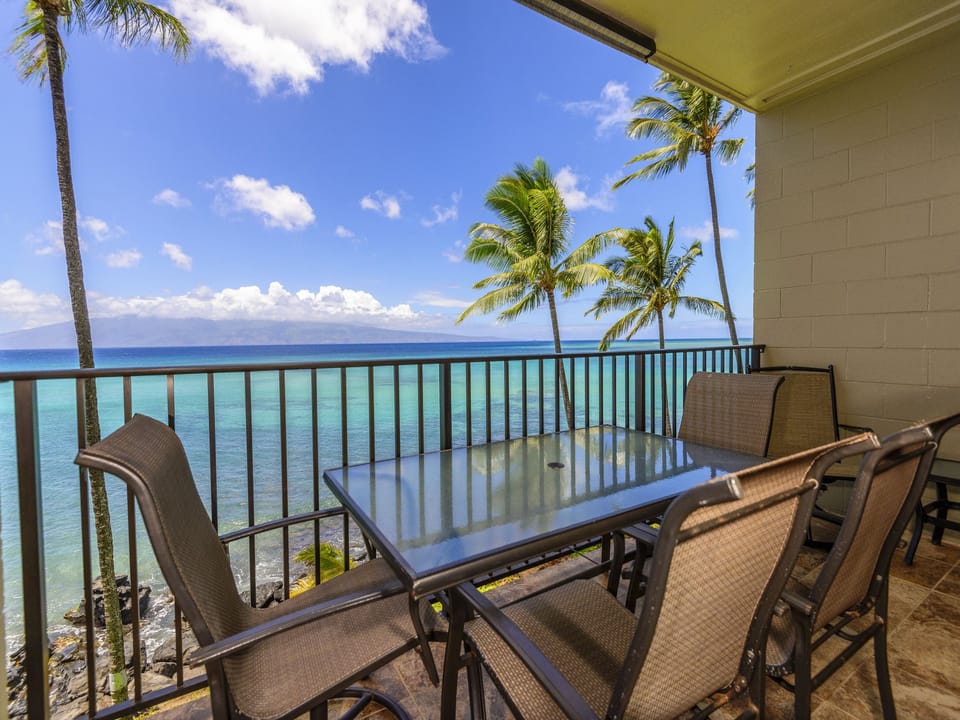 Downstairs Private Lanai
