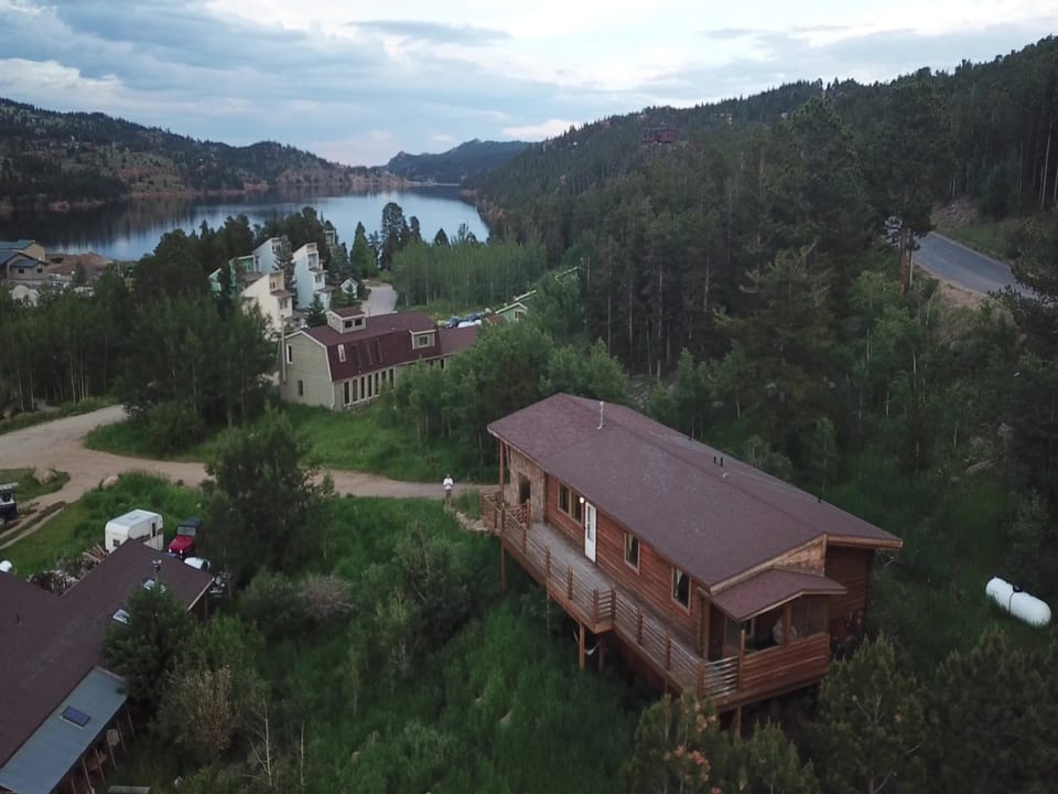 Nederland Getaway is in the lower right of this photo.   Nederland Getaway is in the lower right of this photo.   Close to Chipeta Park and a short walk to Barker Reservoir or downtown.