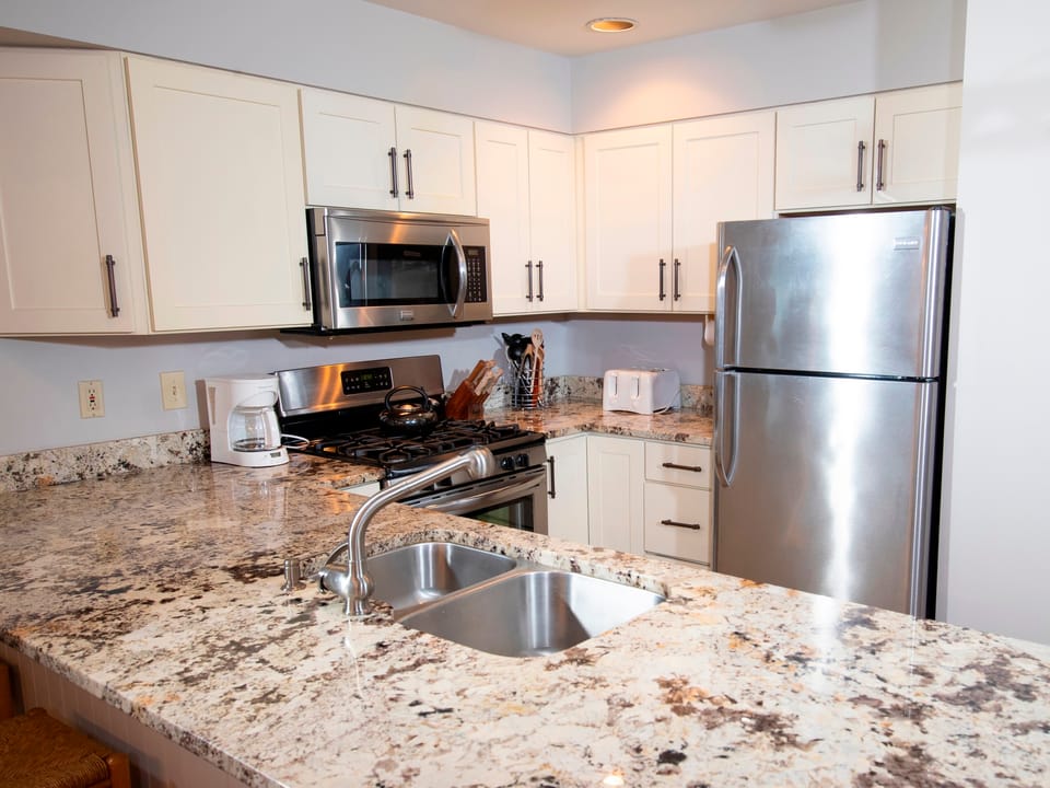 Modern & Updated Winterplace 3Br- Sleeps 12 Apartment in Vermont
