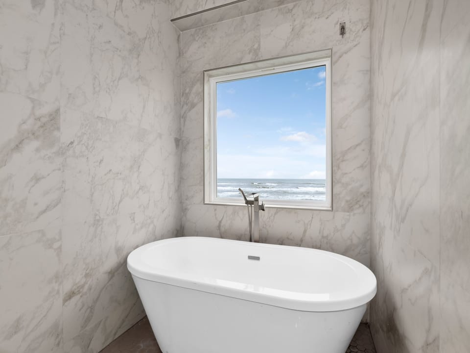 Bathtub