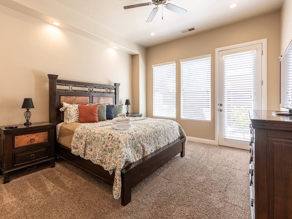 Bedrooom 1