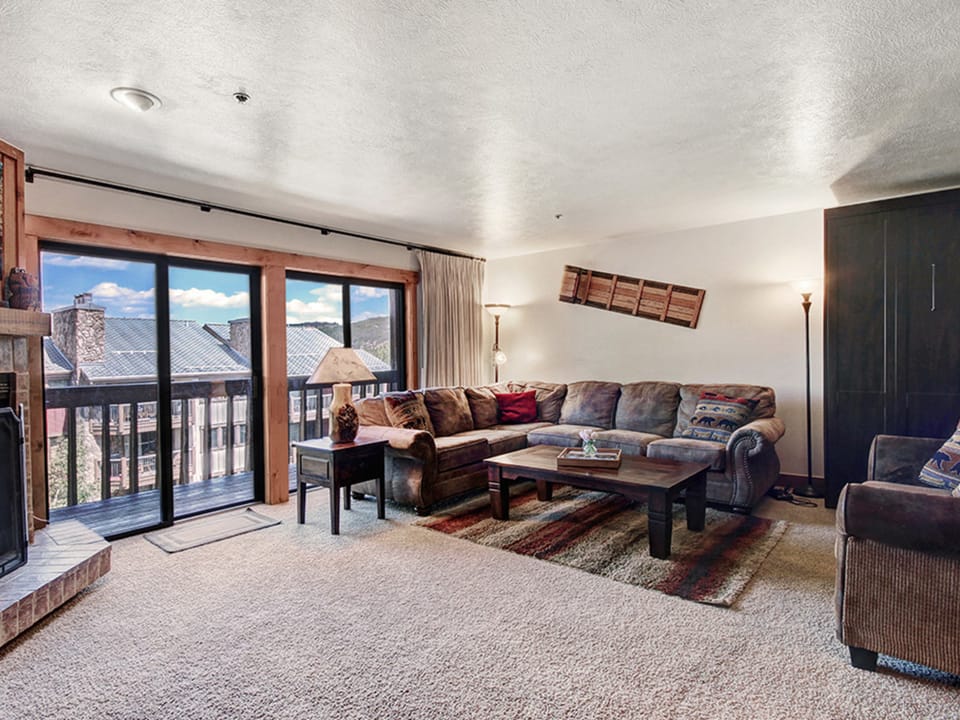 Living room - Cimarron 301 Breckenridge Vacation Rental