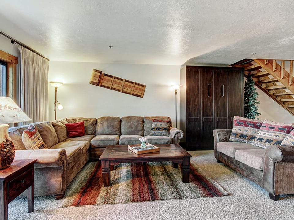 Living room - Cimarron 301 Breckenridge Vacation Rental