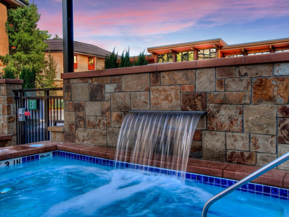 Amenities, Village at Breckenridge Peak 9 Inn, Liftside 402, Breckenridge Vacation Rental