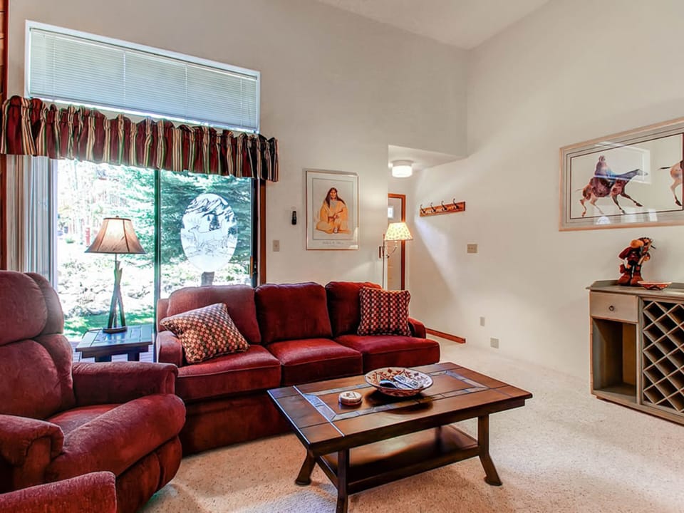 Living Room, Winterpoint 22, Breckenridge Vacation Rental