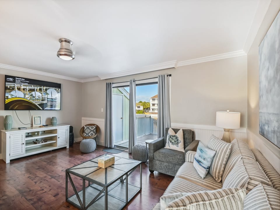 Upper level Living room