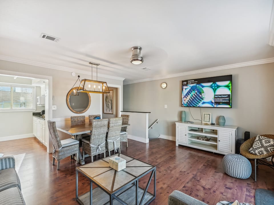 Upper level Living room