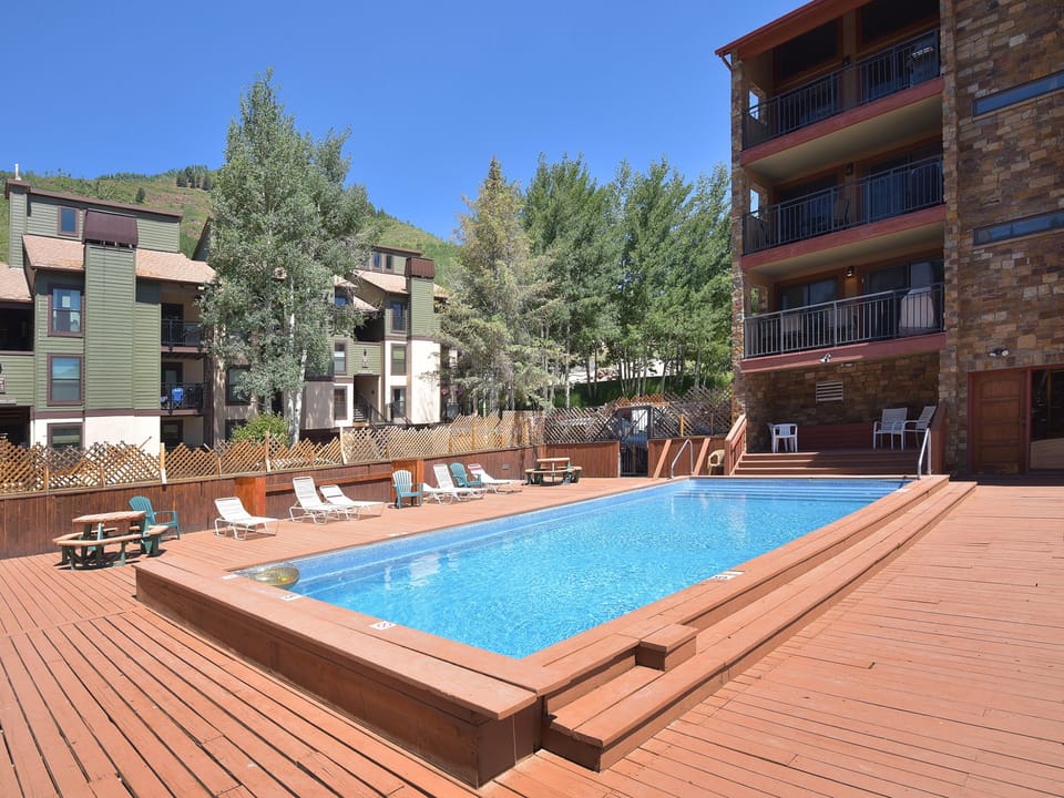 Breakaway-West-212-MLS_24