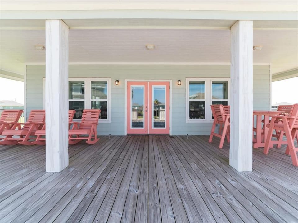 Bienvenu To The Beach House in Bolivar Peninsula