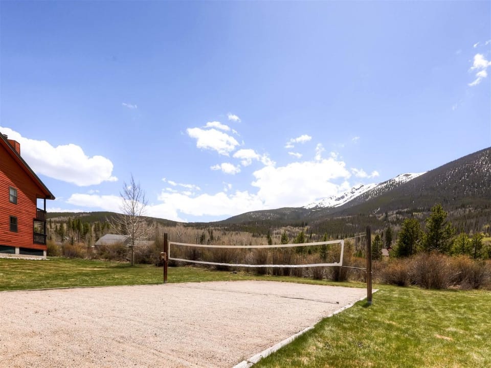 Mountainside Volleyball Court