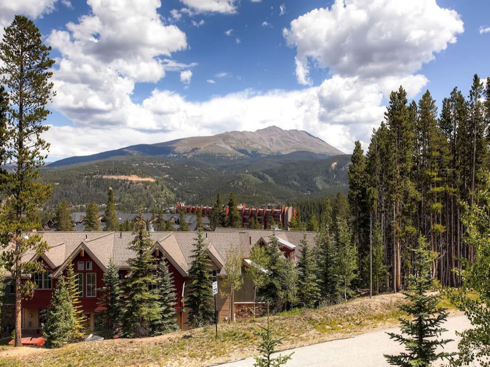 Exterior - Ski Bridge Lodge - Breckenridge Vacation Rental
