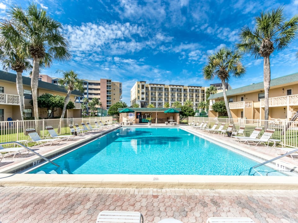 Complex Pool
