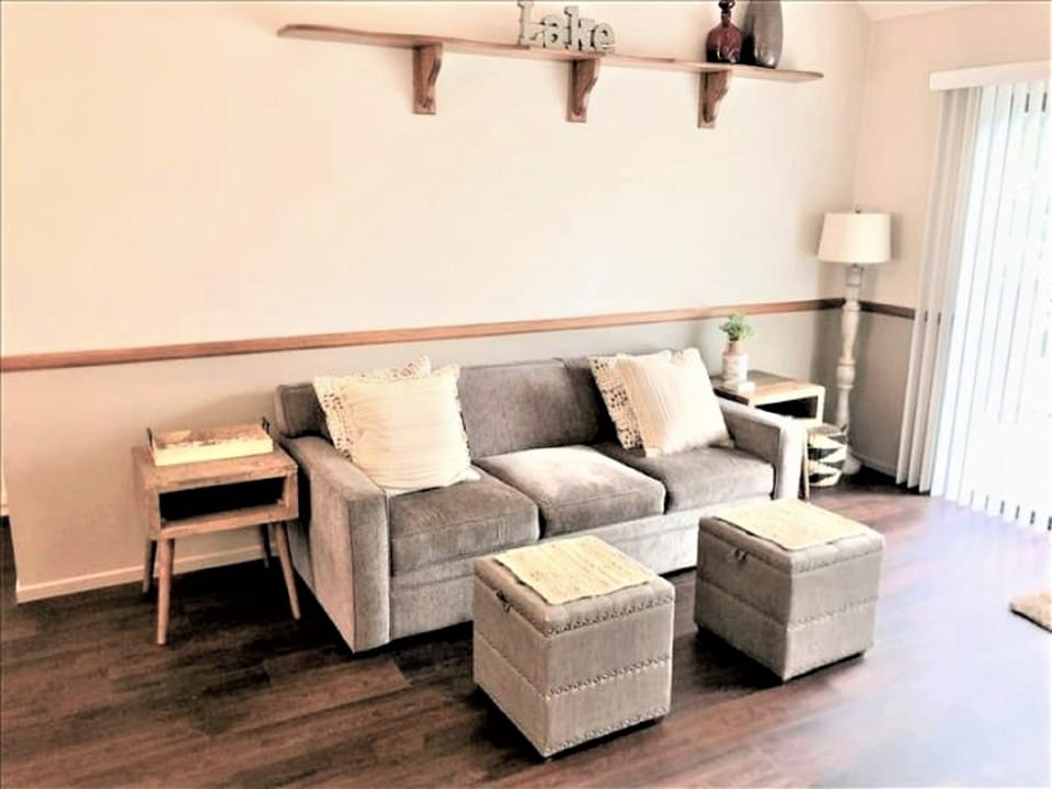 Lake Arrowhead Village Condo with Pool and Spa Apartment in Lake Arrowhead