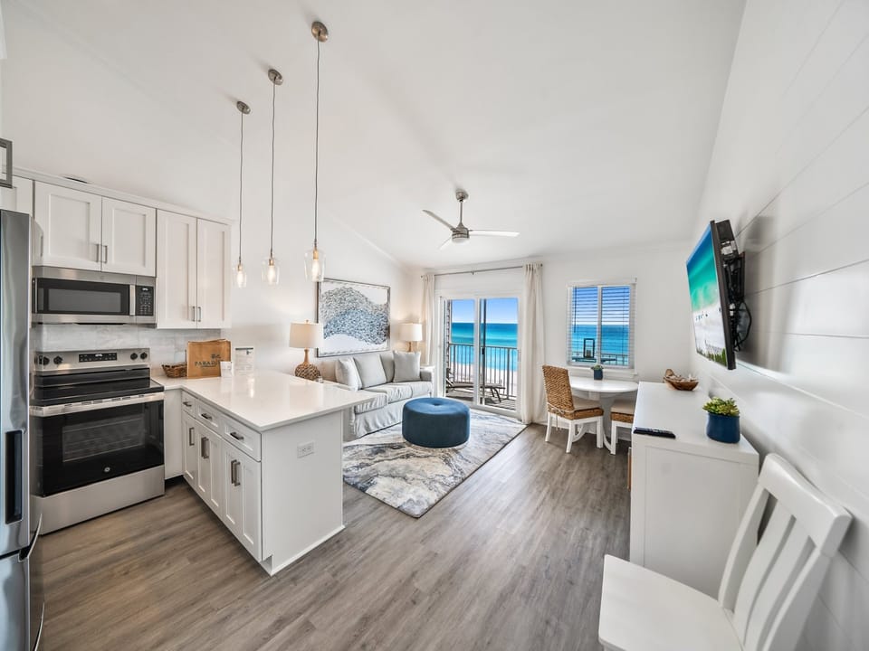 Leeward II-8 Sand Angels | Main Living & Kitchen Area | Gulf Front