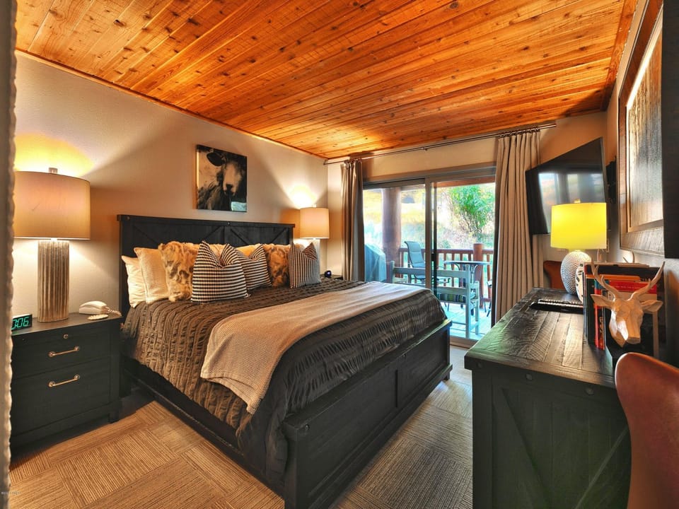 King Master Bedroom