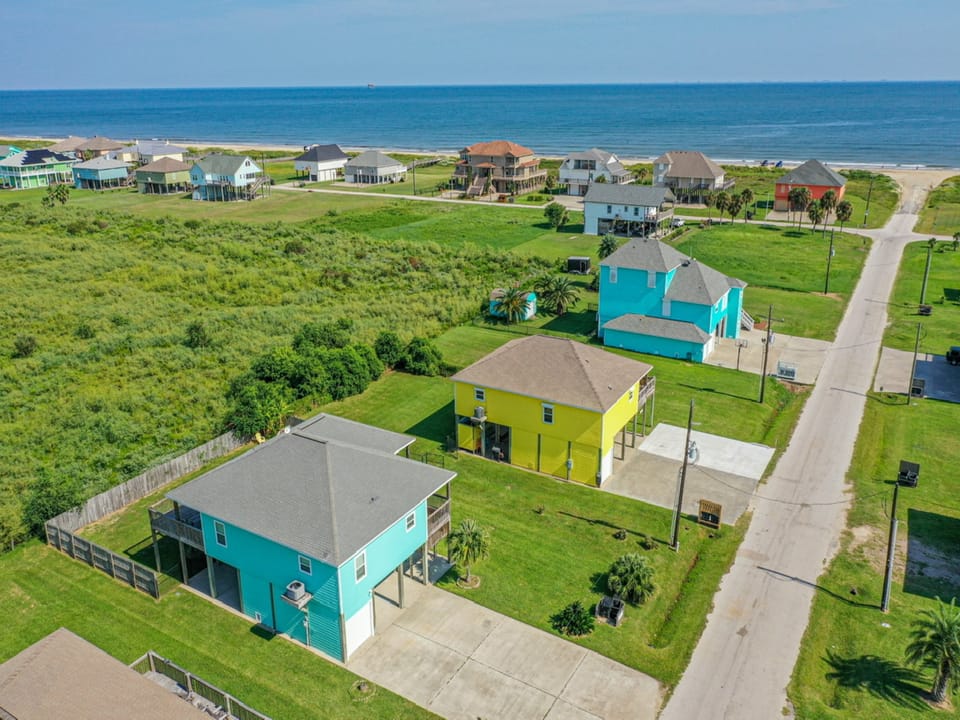 Bolivar Breeze House in Bolivar Peninsula