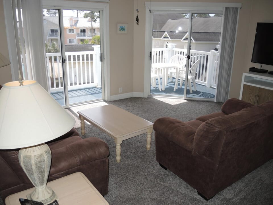 Living Area B