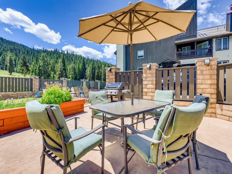 Copper Valley Common Patio