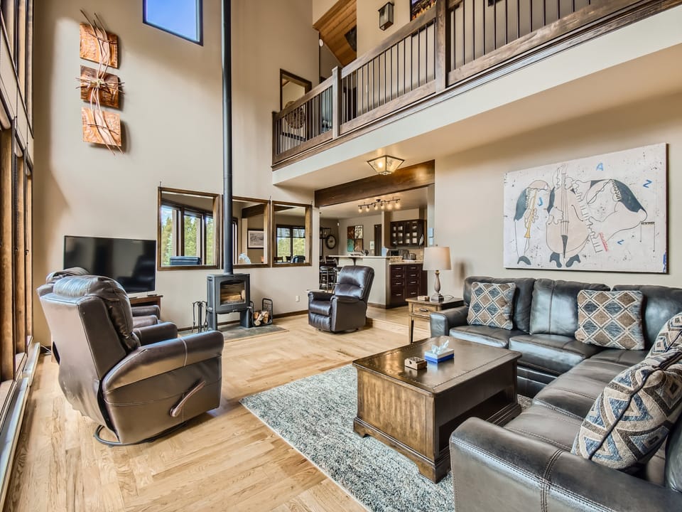 Moose Hill Lodge - a SkyRun Breckenridge Property - Welcome to Moose Hill Lodge! A fun, family-friendly mountain retreat just outside of Breckenridge city limits!