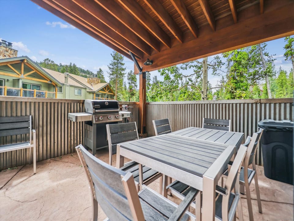 Shared Amenities, Atrium 003, Breckenridge Vacation Rental