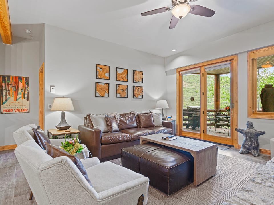 Trail's End Lodge at Deer Valley Resort - Two Bedroom Residence with Spa #404 Apartment in Park City