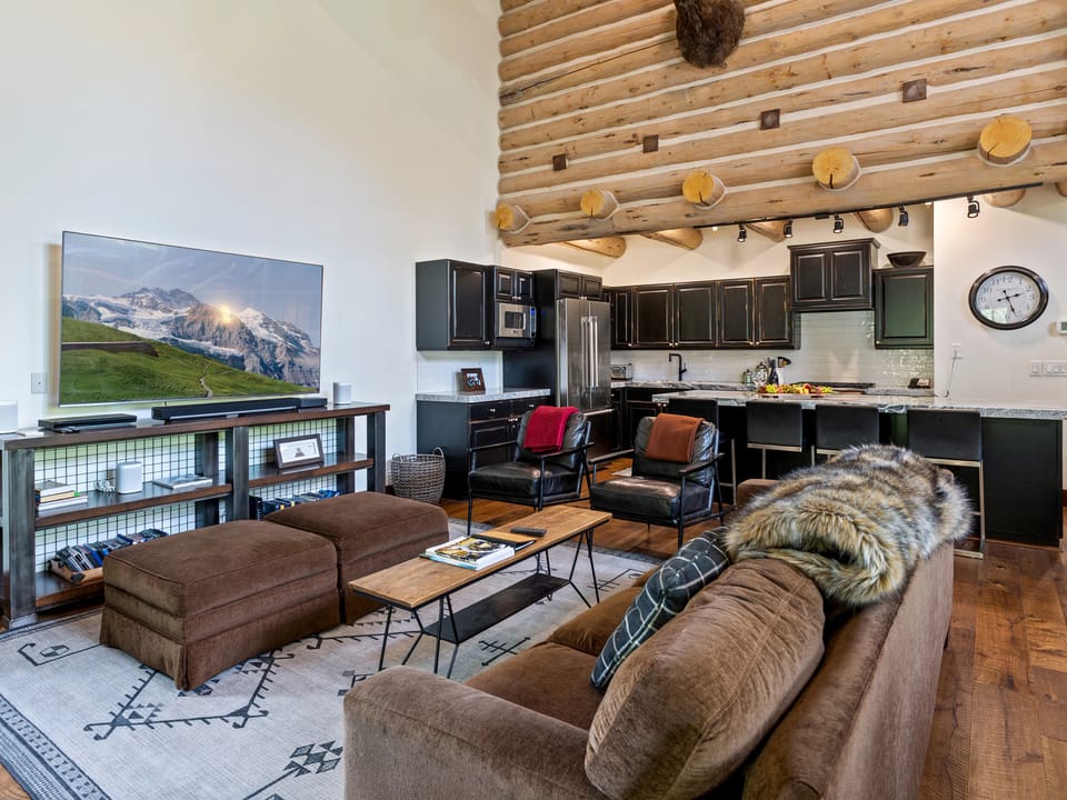 Pine Inn at Trail's End Lodge - Three Bedroom Residence with Den and Spa #5 Apartment in Park City