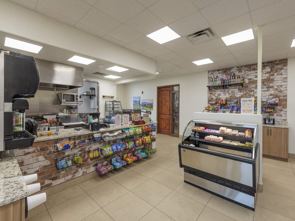 Come grab a quick snack, beverage, hot dog, or hamburger at the Ledges Snack Bar located next to the driving range.
