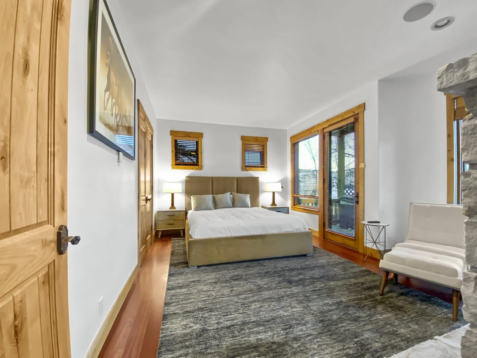 King Master Bedroom