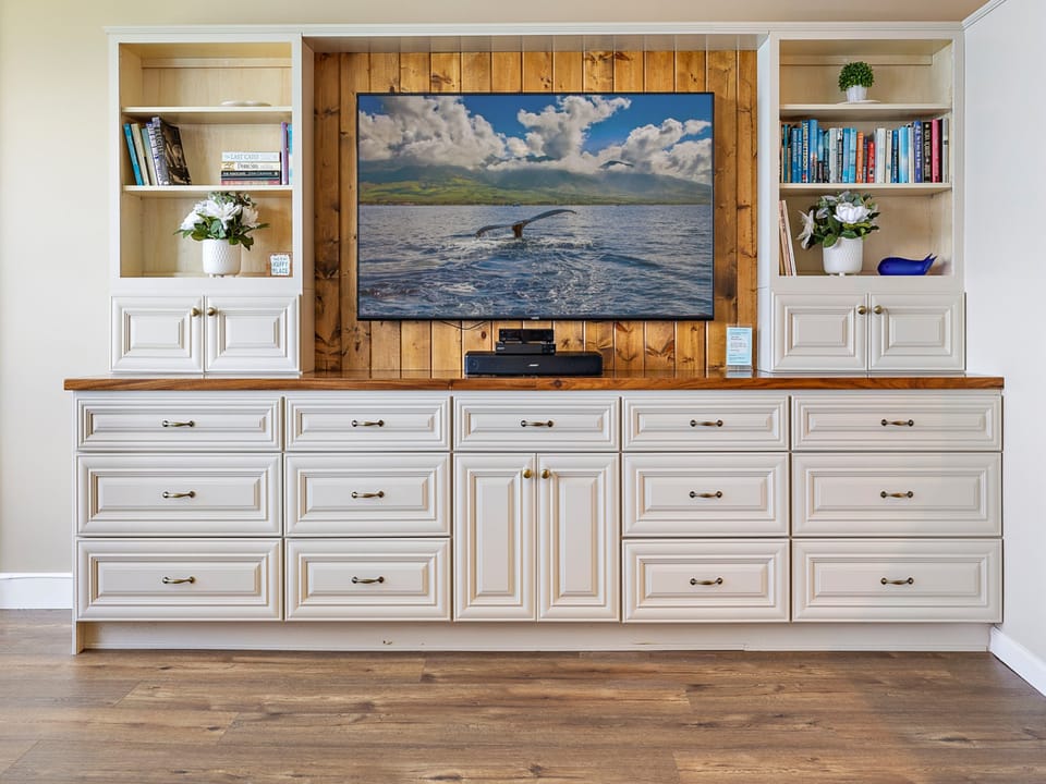 newly furnished with x-large flat screen smart tv