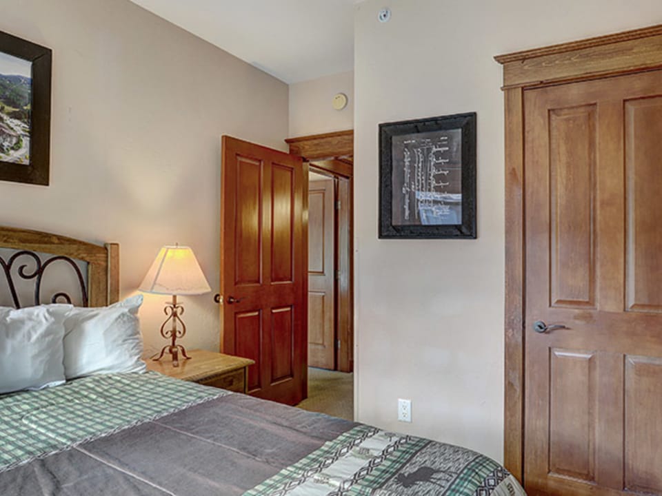 Mill Club 2 Bedroom Condo #207 Apartment in Copper Mountain