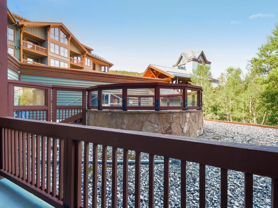 Copper One 2 Bedroom Condo #211/211A Apartment in Copper Mountain