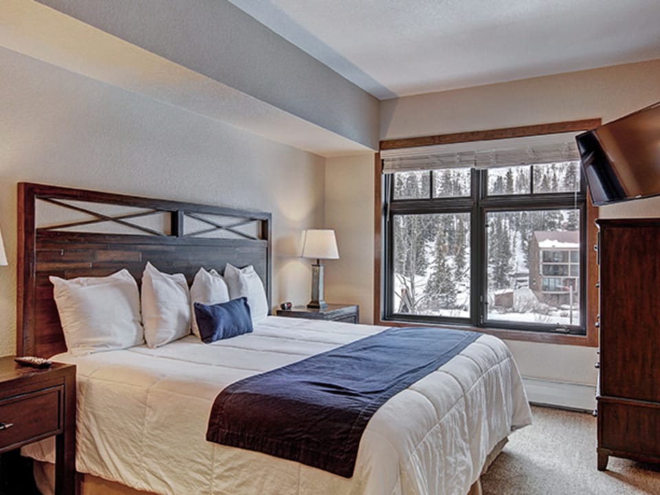 Cirque 3 Bedroom Condo #201 Apartment in Copper Mountain