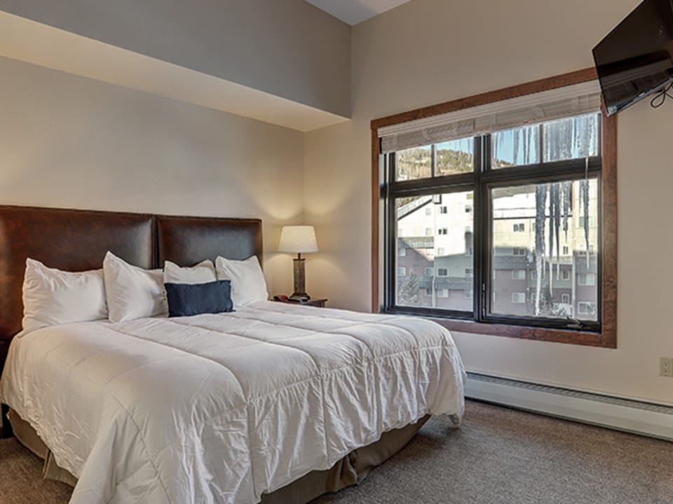 Cirque 2 Bedroom Condo #203 Apartment in Copper Mountain