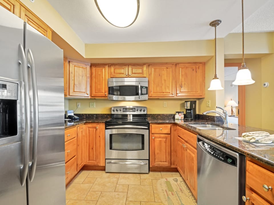 Mountain Plaza 2 Bedroom Condo #325/327 Apartment in Copper Mountain