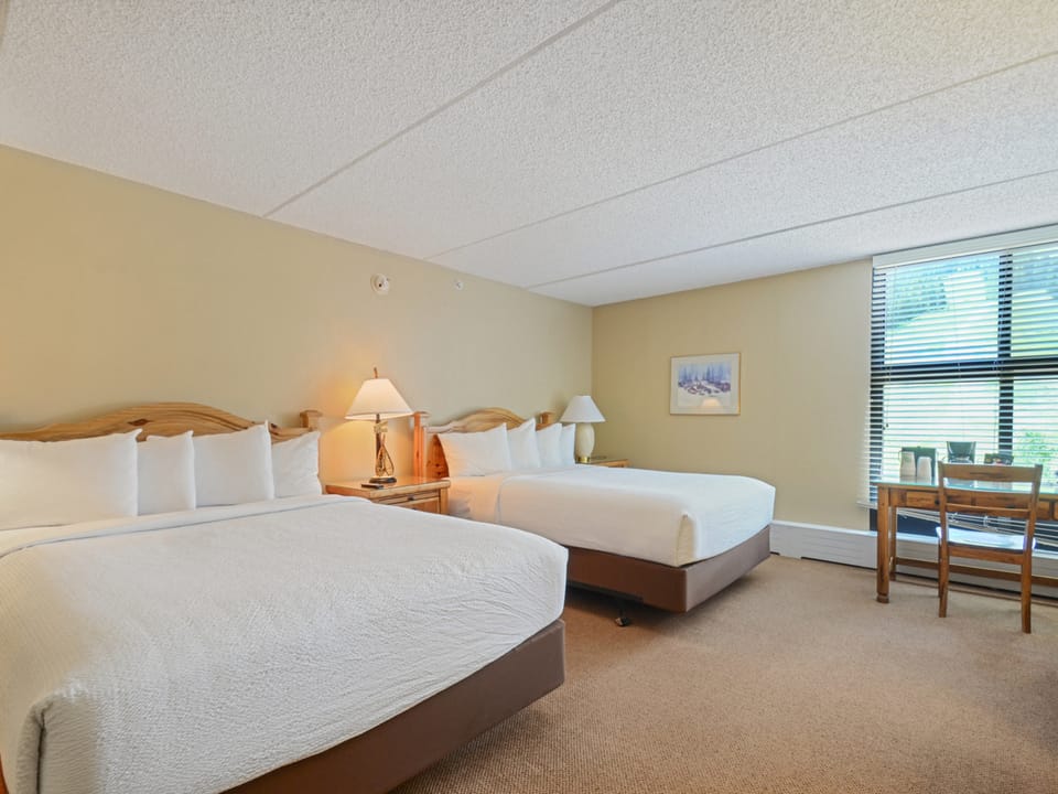 Mountain Plaza 2 Bedroom Condo #325/327 Apartment in Copper Mountain
