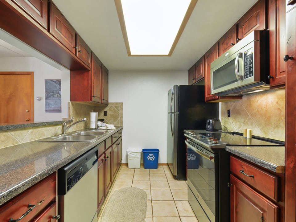 Village Square 2 Bedroom Condo #241/243/245 Apartment in Summit County