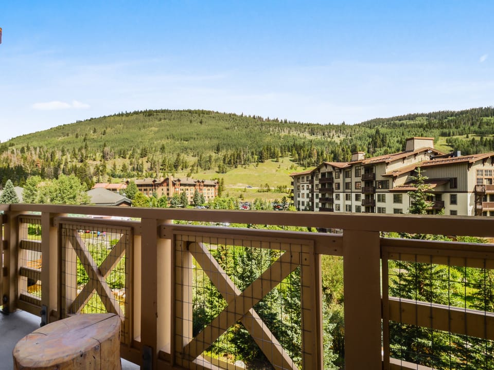 Tucker Mountain 2 Bedroom Condo #525/525A Apartment in Copper Mountain