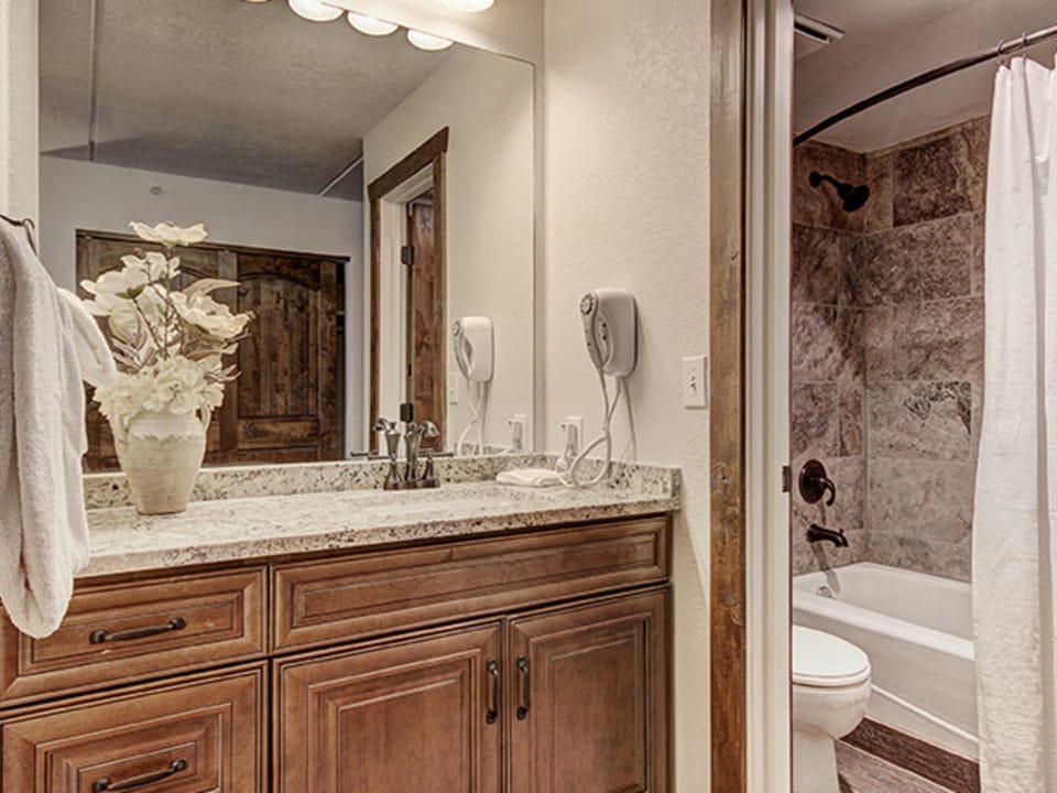 Mountain Plaza 3 Bedroom Condo #607/609 Apartment in Copper Mountain