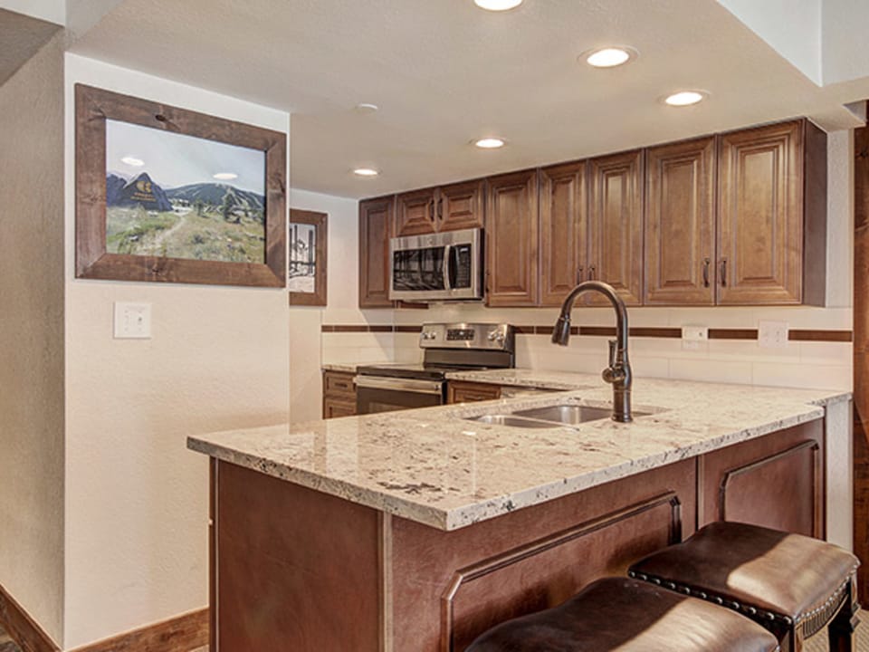 Mountain Plaza 3 Bedroom Condo #607/609 Apartment in Copper Mountain