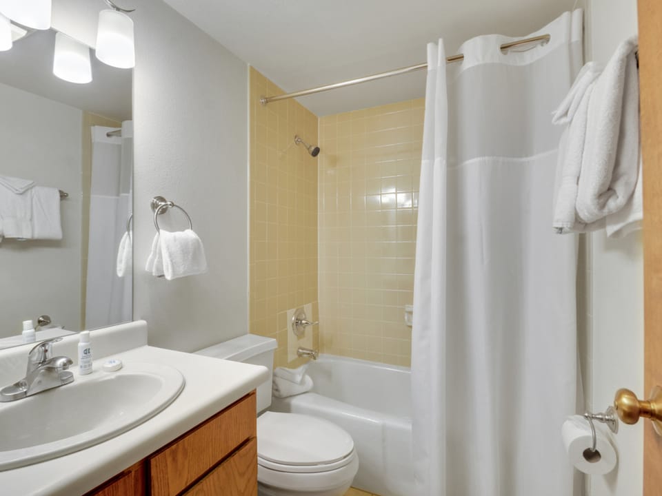Foxpine 2 Bedroom Condo #212/214/216 Apartment in Copper Mountain