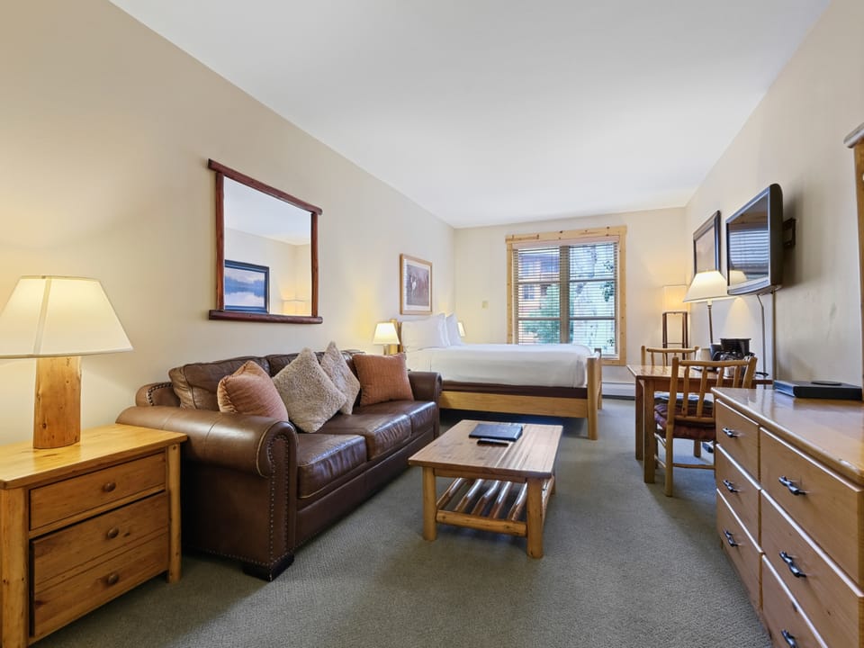 Tucker Mountain 2 Bedroom Condo #214/214A Apartment in Copper Mountain
