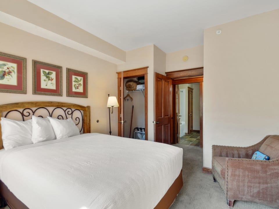 Mill Club 2 Bedroom Condo #302 Apartment in Copper Mountain