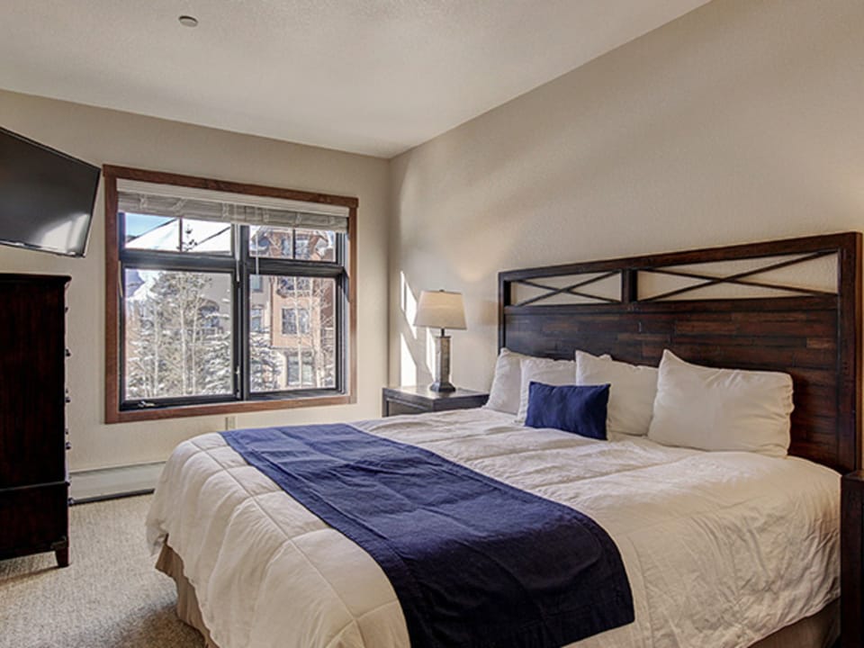 Cirque 3 Bedroom Condo #205 Apartment in Copper Mountain