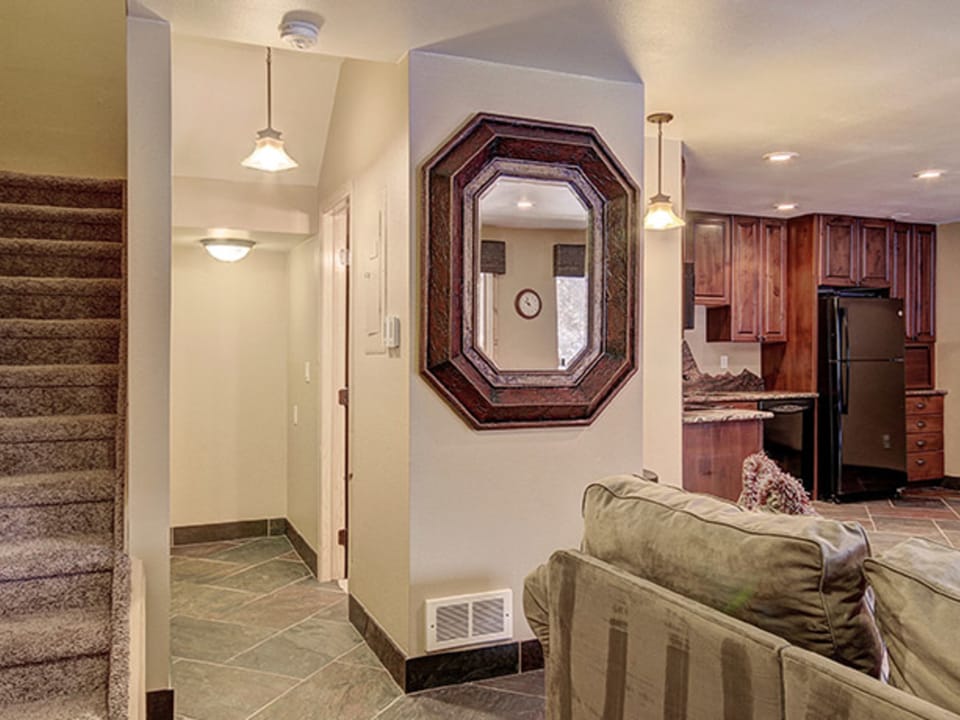 Ten Mile Haus 2 Bedroom Condo #C6 Apartment in Summit County