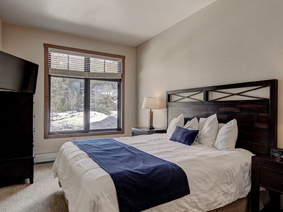 Cirque 2 Bedroom Condo #109 Apartment in Summit County