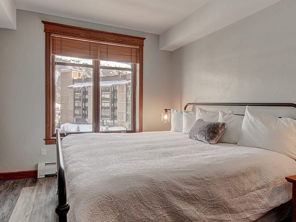 Mill Club 3 Bedroom Condo #410 Apartment in Copper Mountain